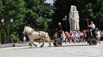 аху иху фолклорни групи събраха фестивал разлог