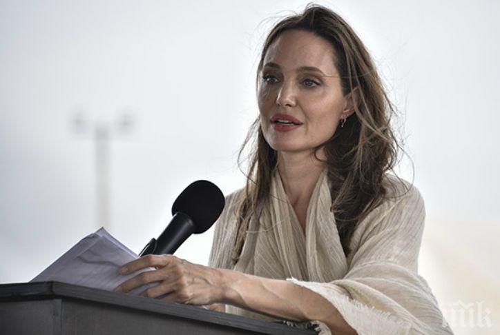 ШОК: Анджелина Джоли припадна от изтощение (СНИМКИ)