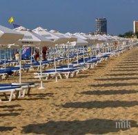 ДЪРВЕНИ ГЛАВИ: Каваците ли? Чадър с два шезлонга е 70 лева, на най-добрият плаж в Гърция е 9 евро - балъците свършиха