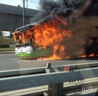 ИЗВЪНРЕДНО: Автобус с 31 деца се запали на магистрала 