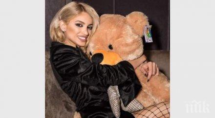 топ модел плейбой бях робиня родин насила