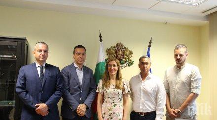 ангелкова срещна кметовете бургас варна