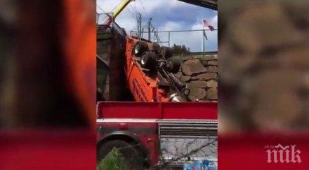 инцидент пострадали камион падна естакада джърси