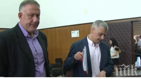 Делото срещу лекаря, убил мъж в гаража си, се бави заради процесуални пречки 