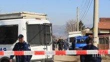 БРУТАЛНО УБИЙСТВО: Мъж закла жена си с кухненския нож пред двете им деца, после се наръга