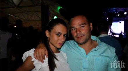 години късно арестуван убийството мечан подозират пуйката бруталната вендета доктора сейфовете