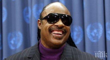 стиви уондър подложи бъбречна трансплантация есен