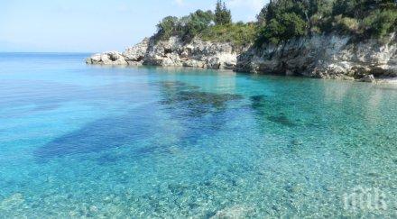 първо проби морската вода чиста