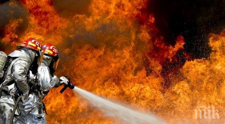 извънредно огромна експлозия мол сащ ранени