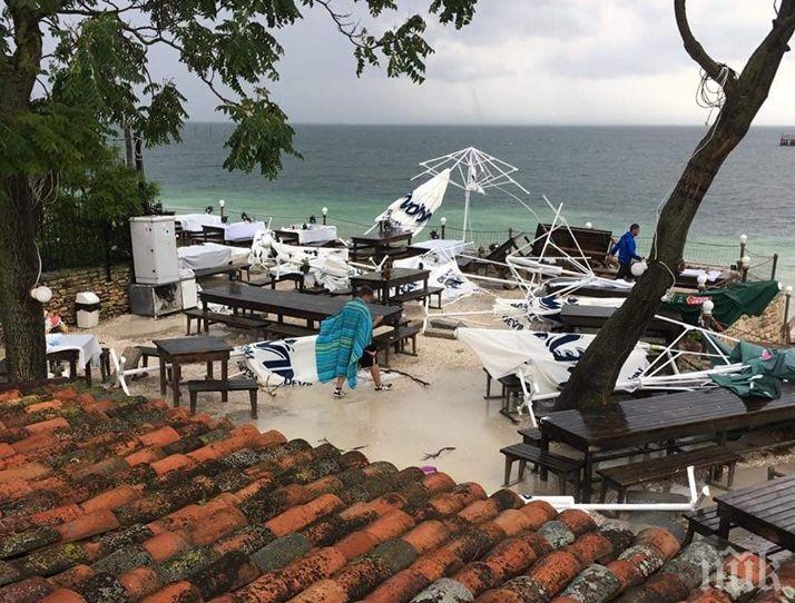 ОТ ПОСЛЕДНИТЕ МИНУТИ: Мощна буря удари Южното Черноморие