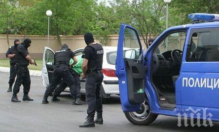 УДАР: Бургаската полиция спипа 90 кила дрога