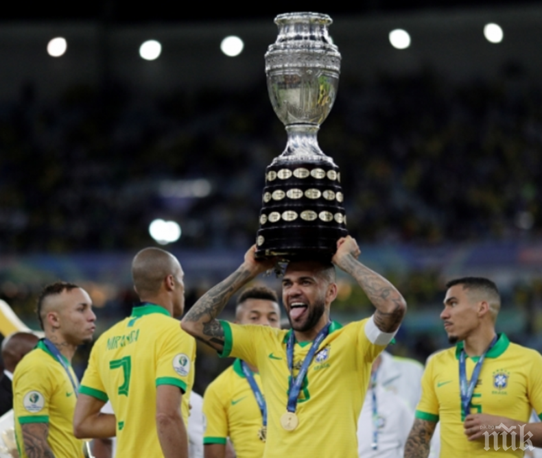 Дани Алвеш с уникален рекорд