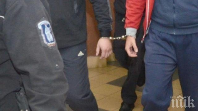 Сгащиха петима тийнейджъри, докато обират стаята на немски турист