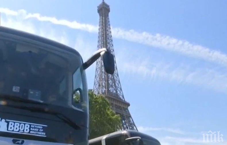 Властите в Париж готвят забрана на туристическите автобуси в центъра на града