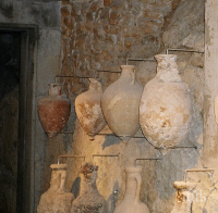Откриха 22 сандъка с амфори на 2500 години