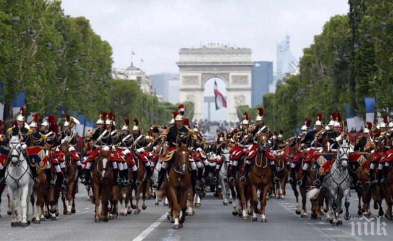 Франция чества националния си празник с парад в Париж