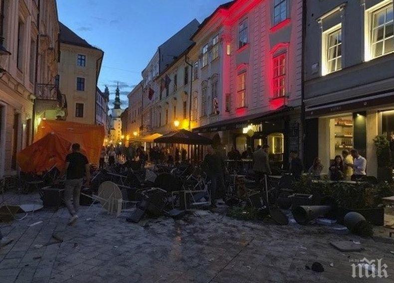 Кметът на Братислава с остра реакция след сблъсъците между футболни фенове в центъра на града