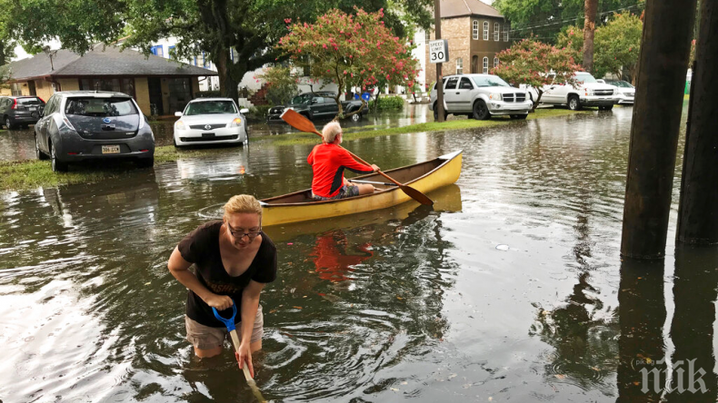 БЕДСТВЕНО ПОЛОЖЕНИЕ: Мощната тропическа буря Бари удари Луизиана