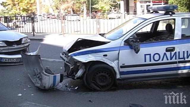 ИЗВЪНРЕДНО! Катастрофа с патрулка в София 