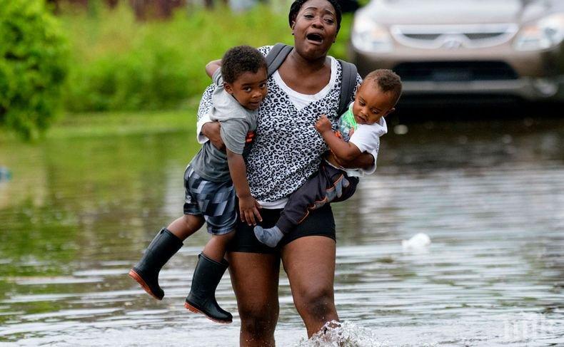 Проливни дъждове наводниха улиците на Ню Орлиънс