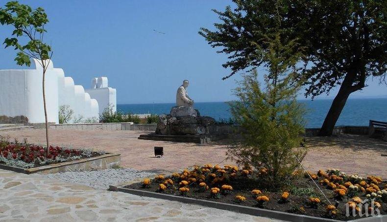 В Поморие стартират поетичните празници „Яворови дни”

 