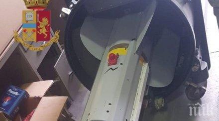 шок полицията италия конфискува ракета въздух въздух крайнодесни активисти