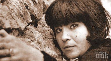 Ивана, музата на „Остаряваме бавно“, на 75. Недялко й подари стихотворение за 51-и път!