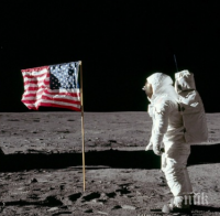 Днес се навършват 50 години от първото стъпване на човек на Луната