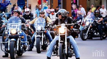 годишна баба оглави рокерска банда