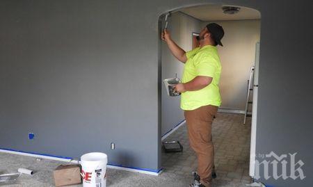 БАШМАЙСТОРЪТ: Взел парите да боядиса цял блок и духнал