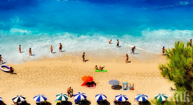 Хотелиери: Българите отново превзеха плажовете в Северна Гърция