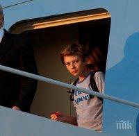 Ето с какъв подарък властите в Монголия изненадаха малкия син на Доналд Тръмп

 