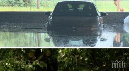 силни бури наводнения удариха полша