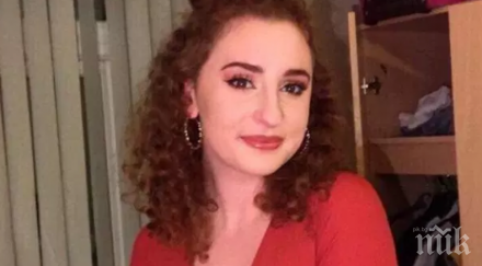 студентка скочи самолет мадагаскар разбивайки вратата