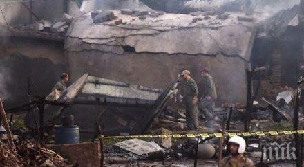 трагедията расте броят жертвите самолетния инцидент пакистан стана