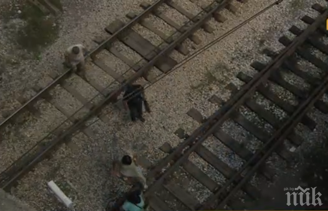 АЛЕЯ НА САМОУБИЕЦА: Пешеходна пътека в Перник води до... жп релси