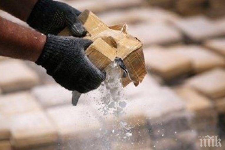 УДАР: В Панама спипаха 3 тона кокаин