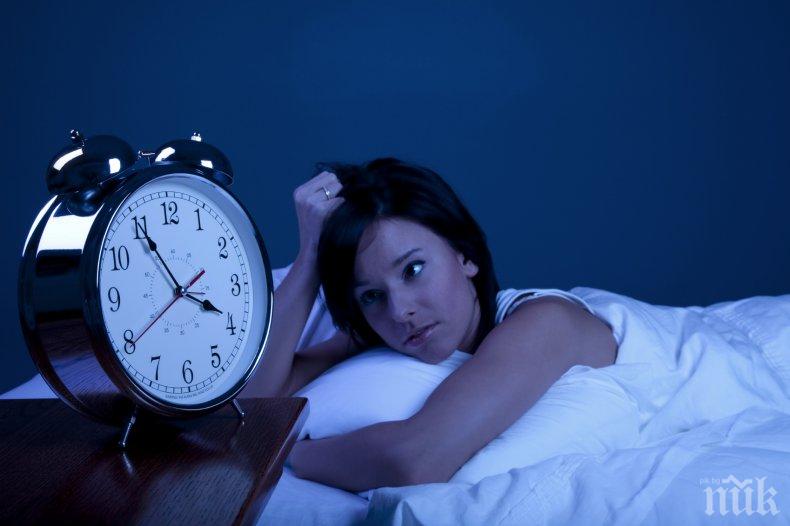 Годишно жените спят с 1000 часа по-малко от мъжете. Ето защо 