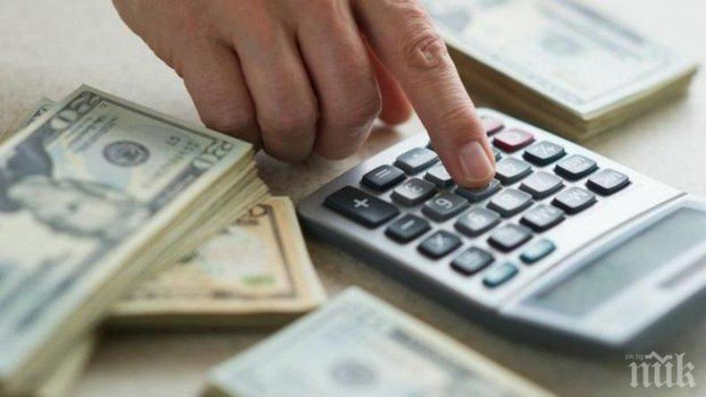 НСИ: Средната заплата за април е над 2000 лева