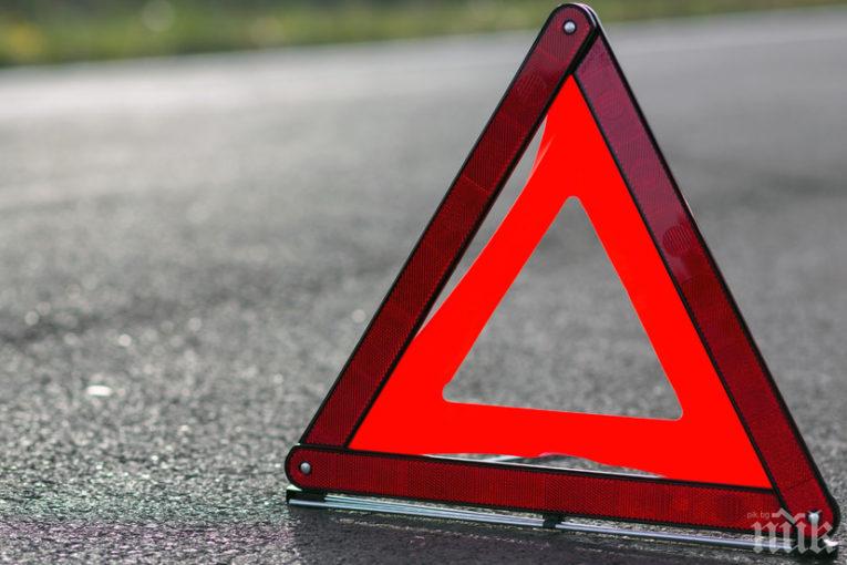 Нова трагедия на пътя! Мъж загина, а друг е тежко ранен след зверска катастрофа