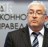 Емил Василев пак избухна: Вигенин е педерастче и наглец!