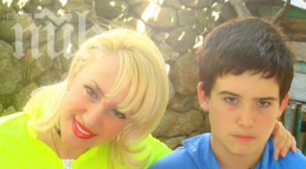 синът сашка васева слави трифонов продажен гей лиже задници пари