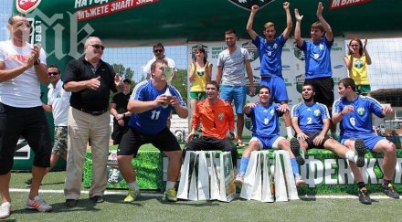 пената мартин петров наградиха шампионите стабилните елин пелин