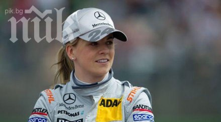 тимът уилямс пуска сузи волф тест млади пилоти