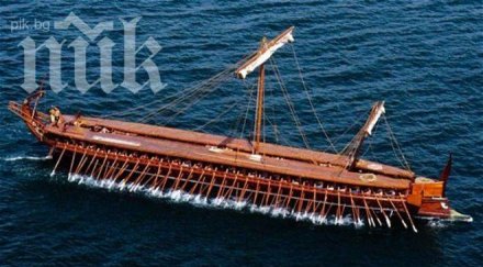 каварна строят древен кораб плава троя