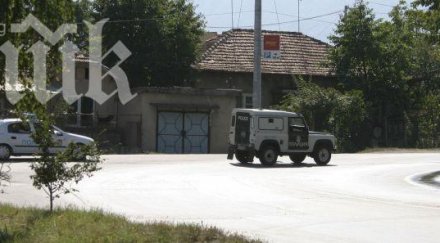 зъл гей насилвал мъжете цяло село