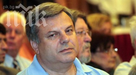 евгений бакърджиев десницата липсва интелигенцията