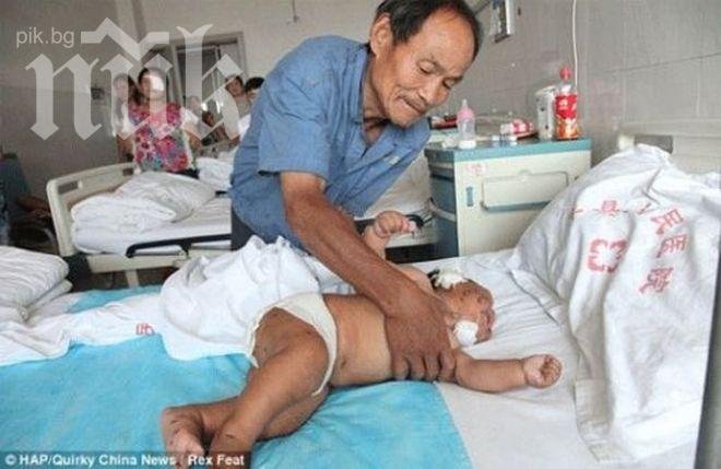 Майка наръга 90 пъти бебето си – ухапало я при кърмене