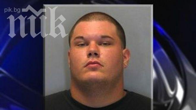 Мъж замери жена със сперма в супермаркет

