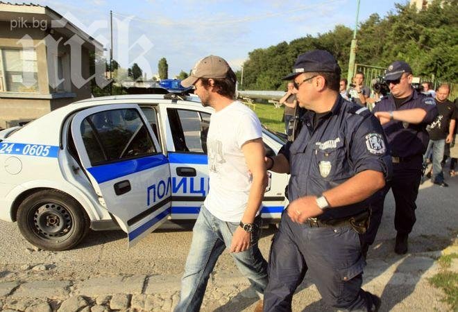 Игор Шабов ще остане в ареста цяла нощ заради протеста си на комин